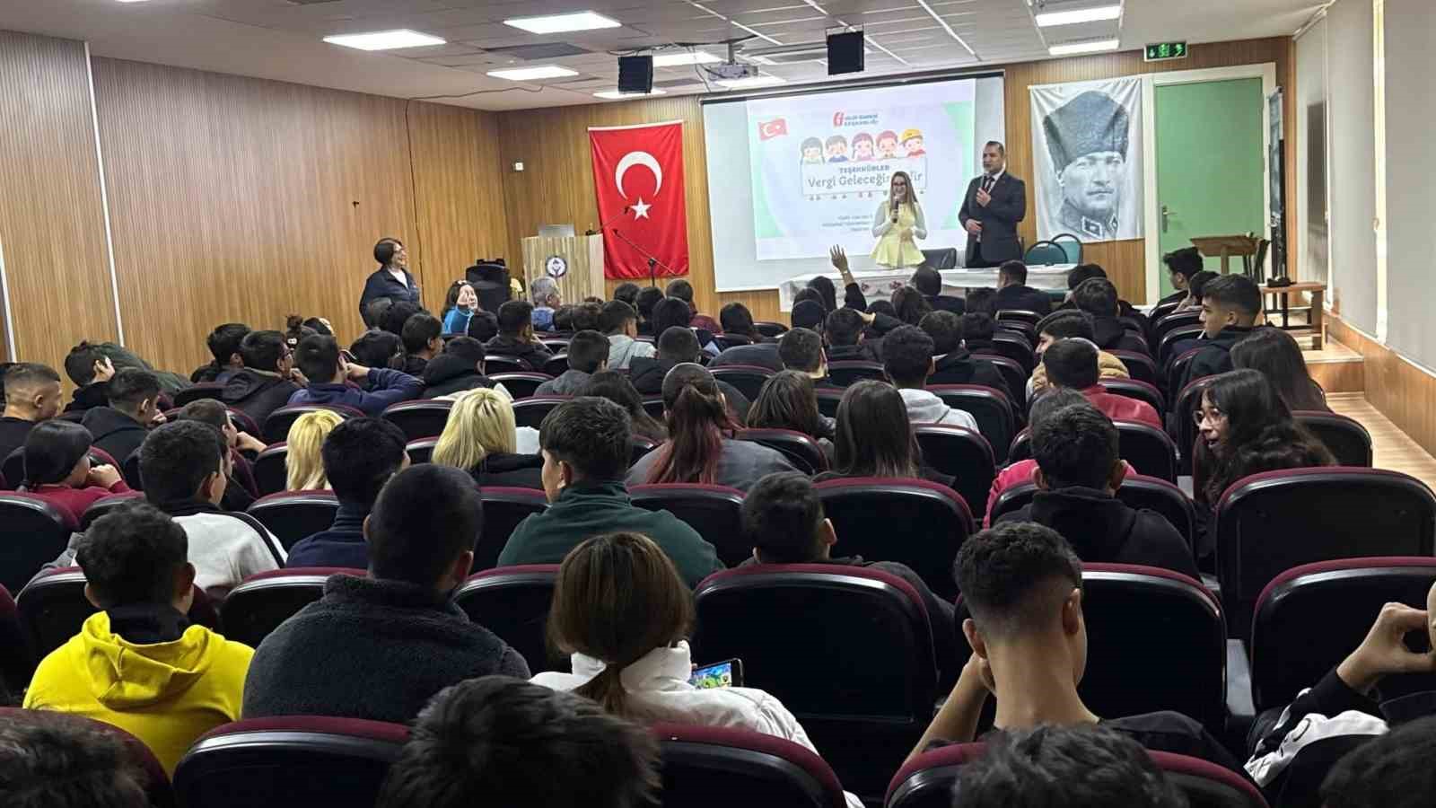 Silifke Vergi Dairesinden eğitime tam destek
