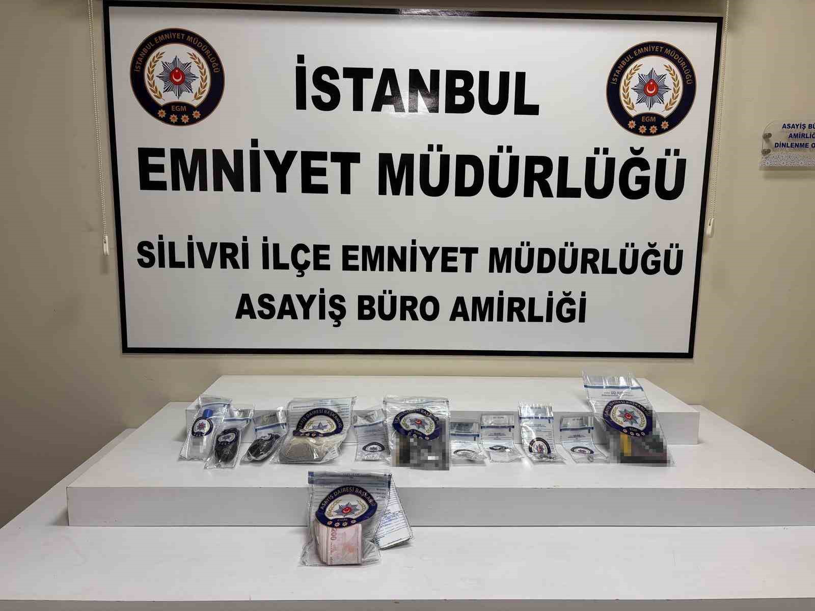 Silivri’de uyuşturucu ticareti yapan şahıslar yakalandı
