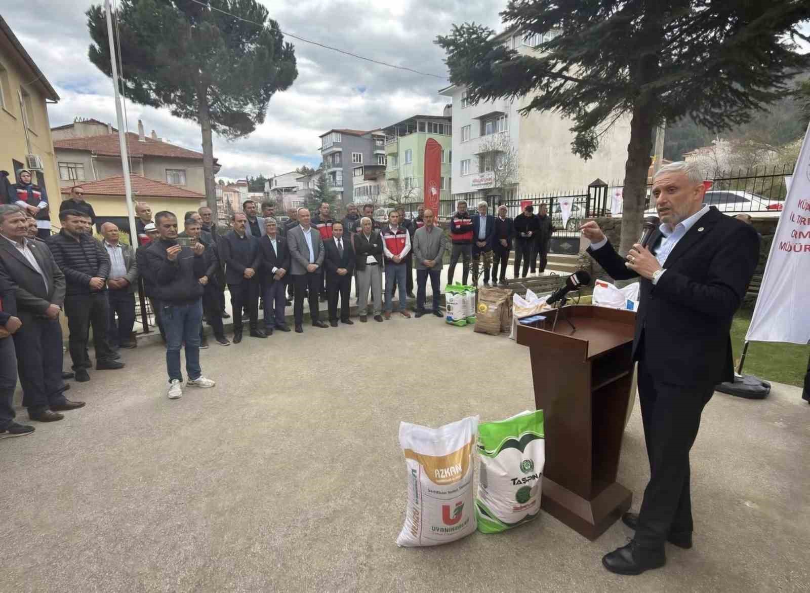 Simav’da çiftçilere yüzde 75 hibeli tohum desteği
