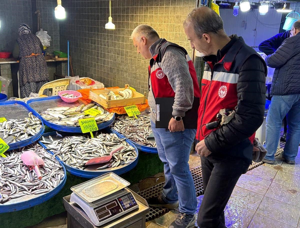 Simav’da pazar denetimleri sürüyor
