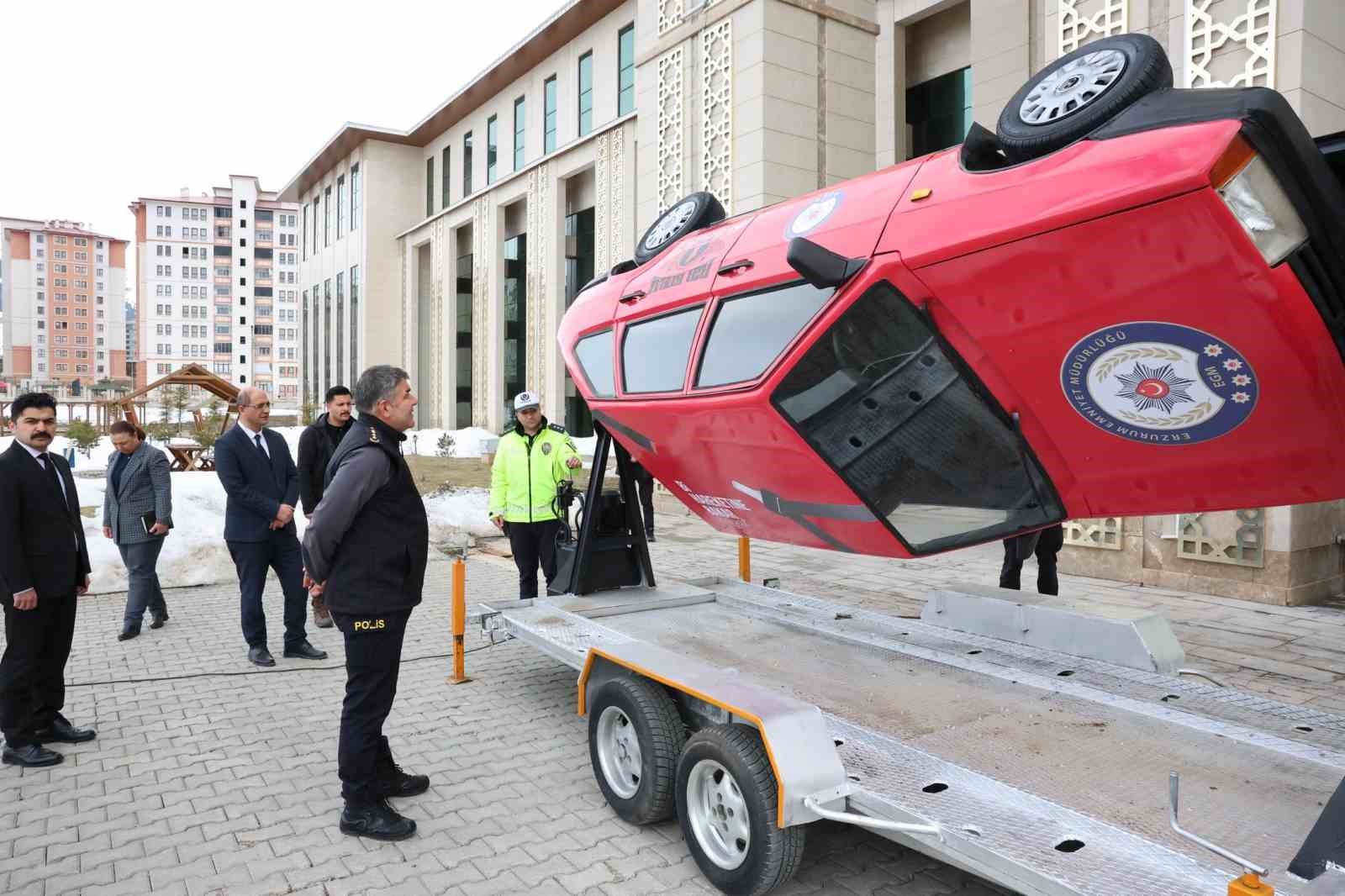 Simülasyon aracıyla emniyet kemeri kullanımının önemi anlatılacak
