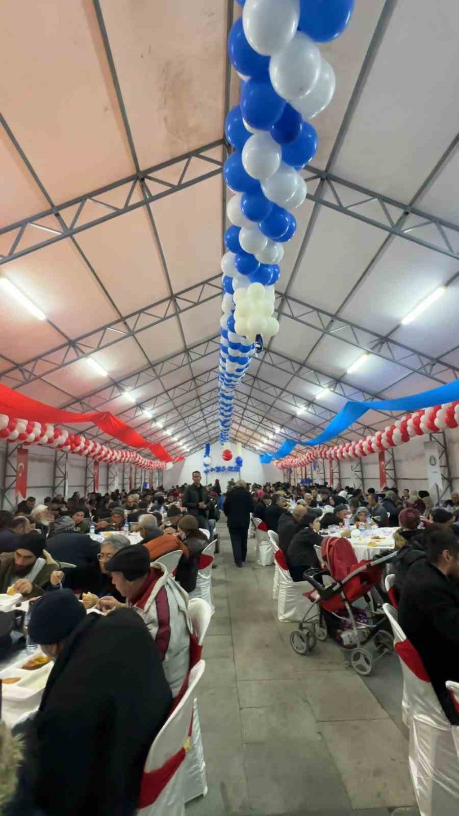Sincan’da iftar sofraları kuruluyor, gönüller buluşuyor
