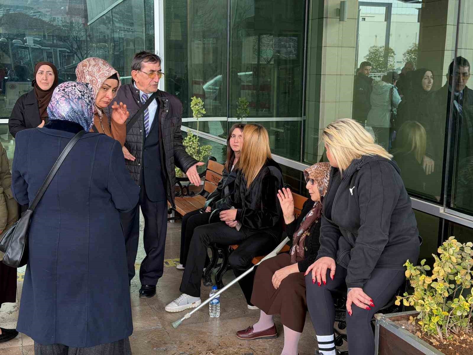 Sinem’i öldüren boşanma aşamasındaki eşi hakim karşısına çıktı
