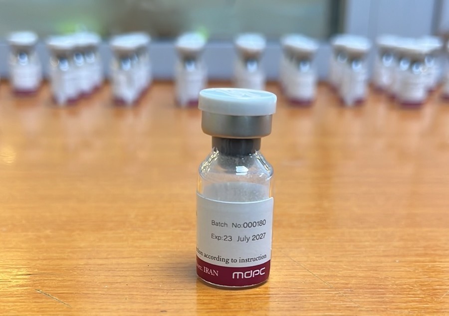 Sınır kapısında cebine sakladığı botoks maddesiyle yakalandı.
