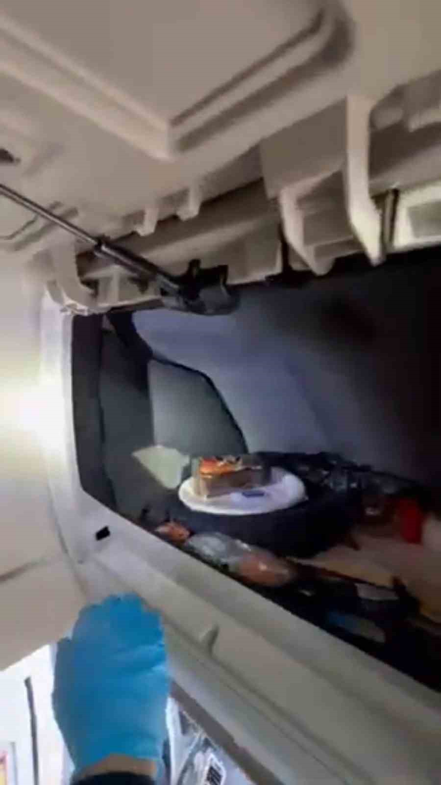 Sınırda 14 kilodan fazla sentetik uyuşturucu yakalandı
