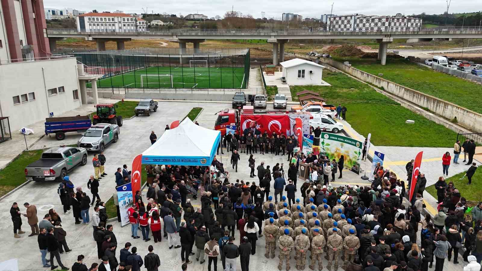 Sinop’ta 5 bin 700 fidan toprakla buluştu
