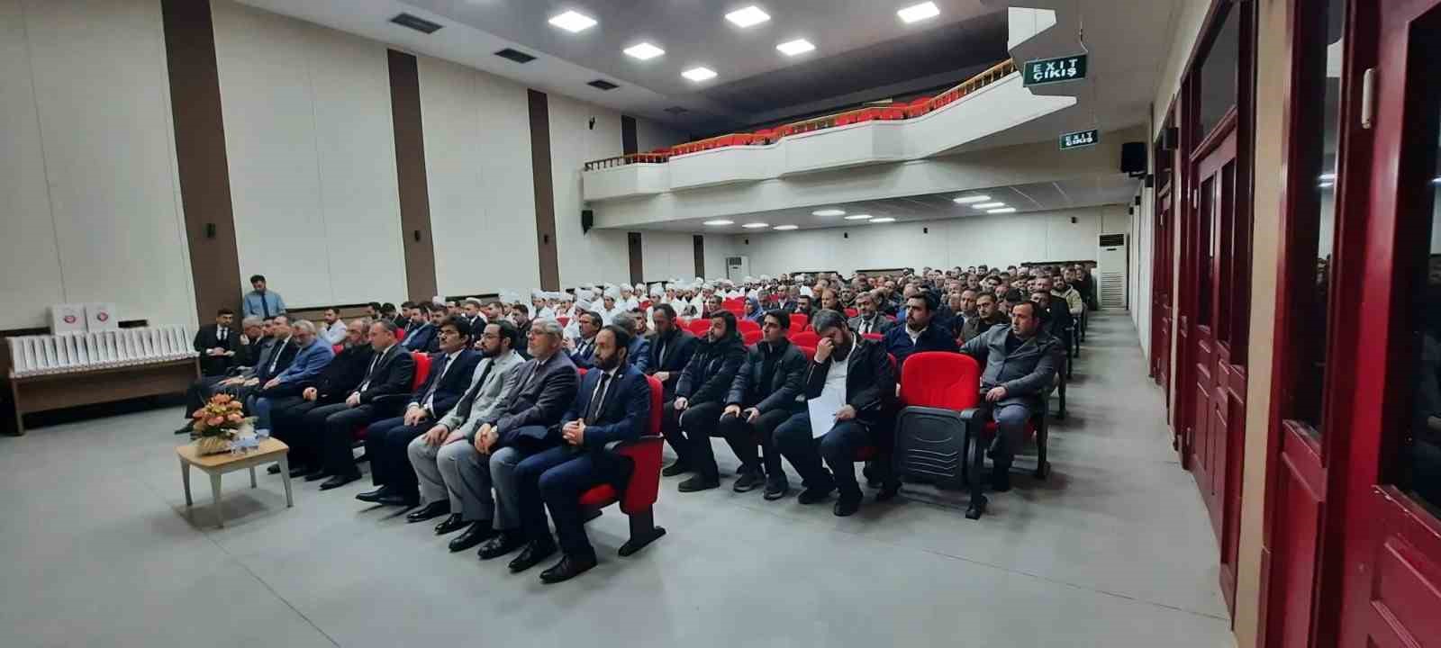 Sinop’ta 70 din görevlisine cübbe ve sarık giydirildi
