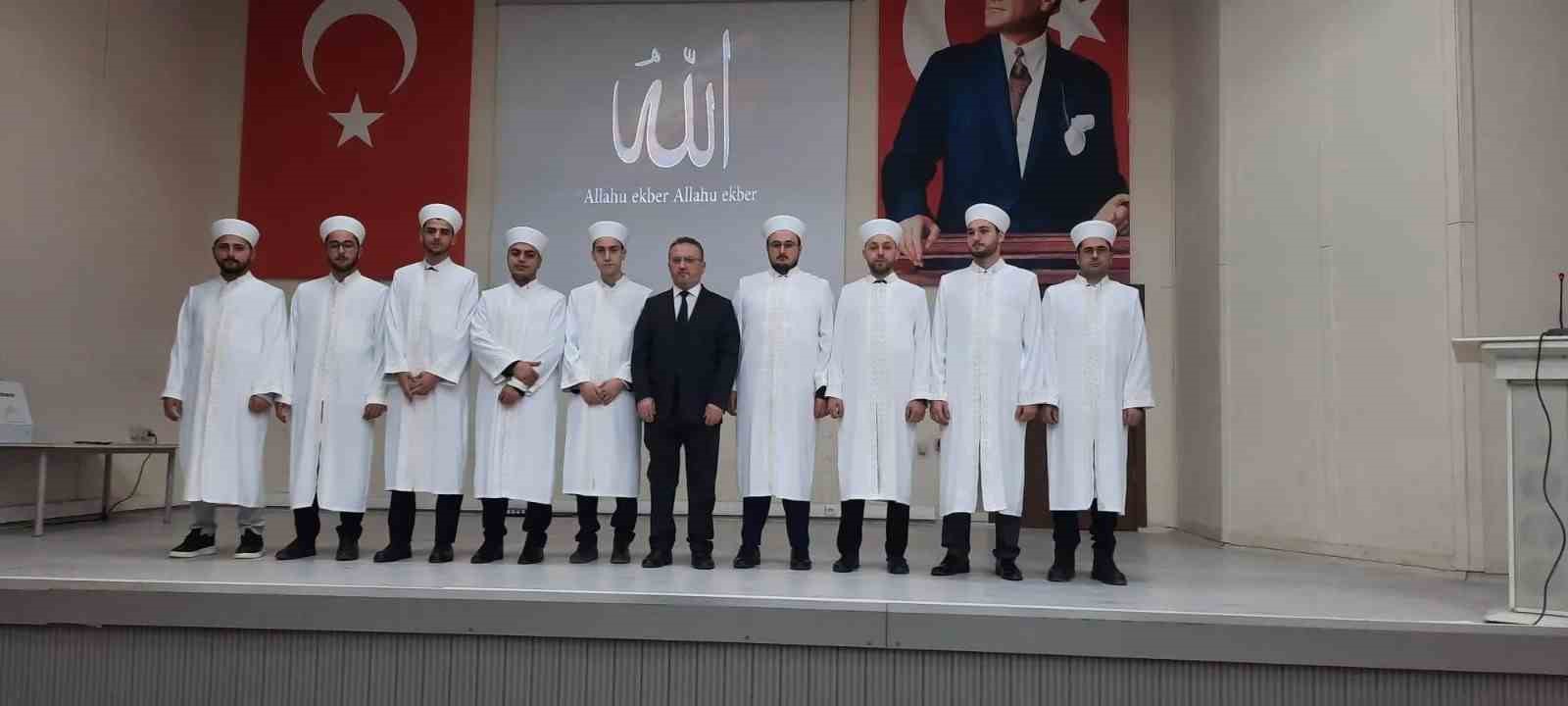 Sinop’ta 70 din görevlisine cübbe ve sarık giydirildi
