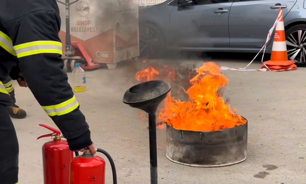 Sinop’ta AFAD ve itfaiye destekli tatbikat başarıyla tamamlandı
