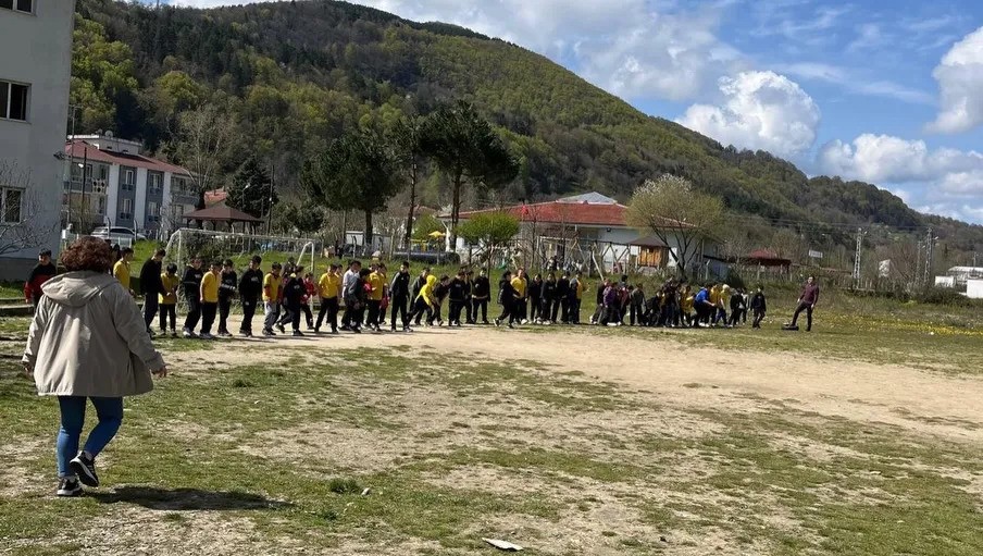 Sinop’ta çocuklar eğlenerek sağlıklı yaşamı öğreniyor
