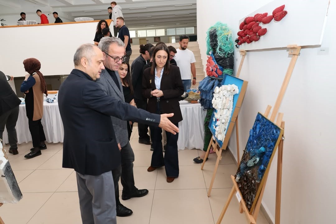 Sinop’ta deniz atıkları sanata dönüştü
