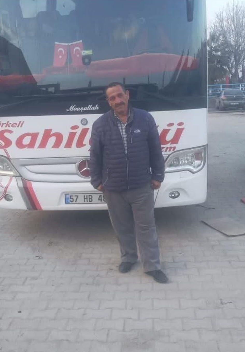 Sinop’ta iki otomobil kafa kafaya çarpıştı: 2 ölü, 3 yaralı
