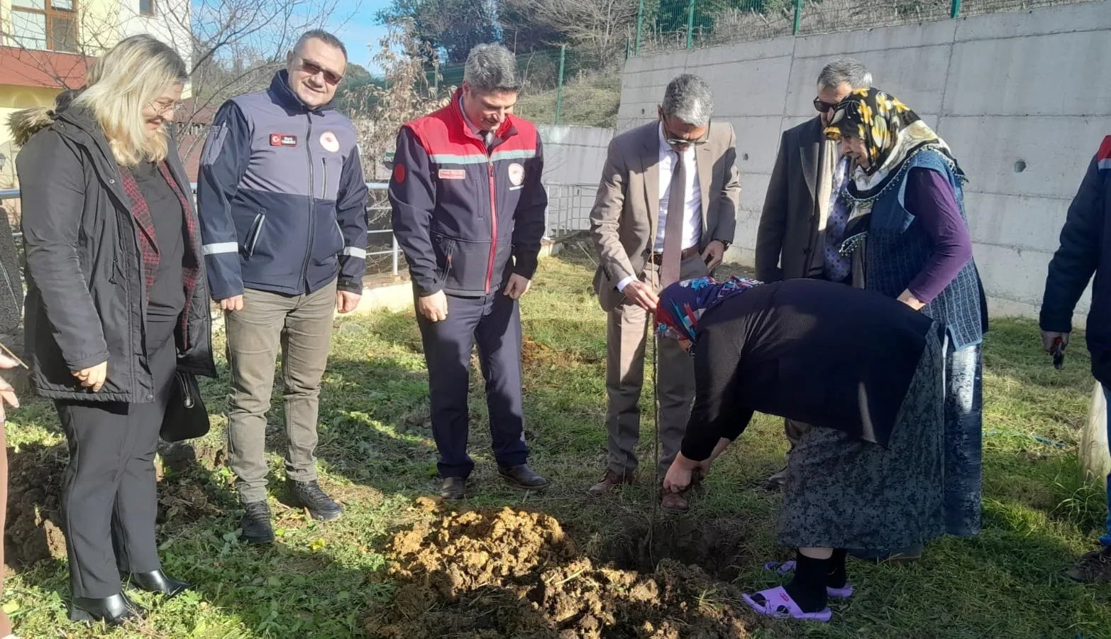 Sinop’ta kuşaklar arası gönül köprüsü fidanlarla kuruldu
