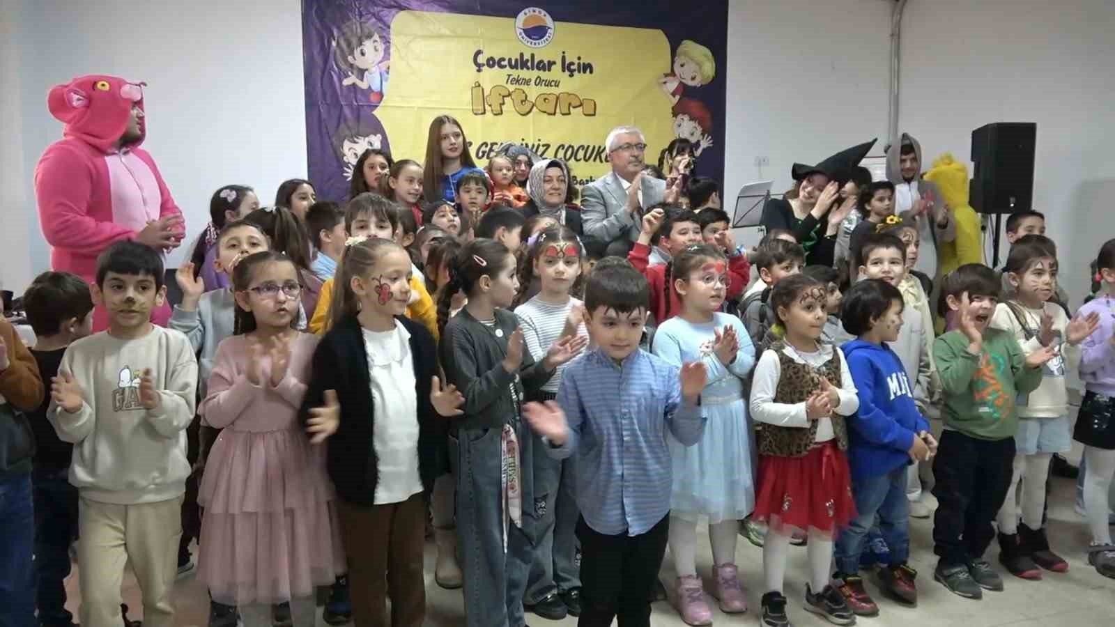 Sinop’ta miniklerin tekne orucu sevinci
