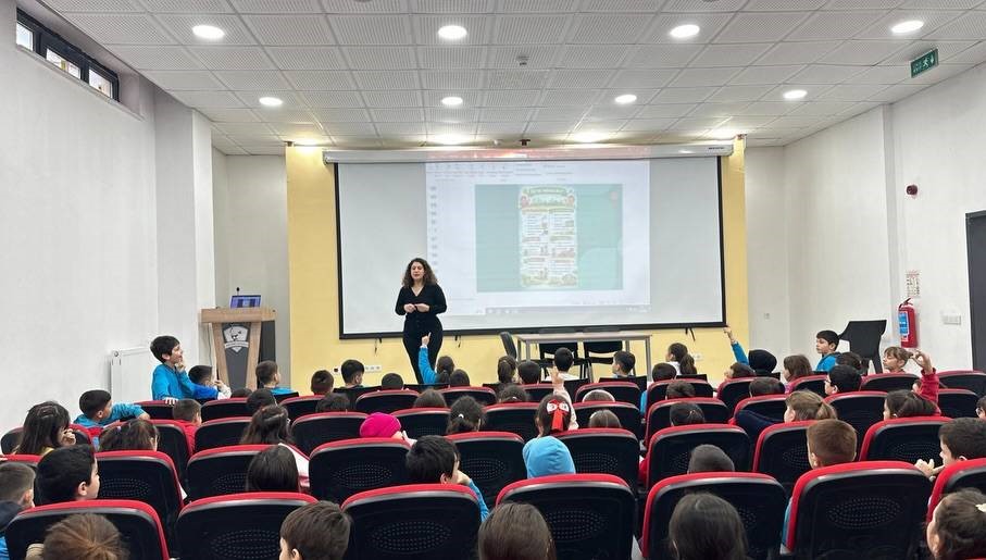 Sinop’ta öğrenciler iklim değişikliği hakkında bilgilendirildi
