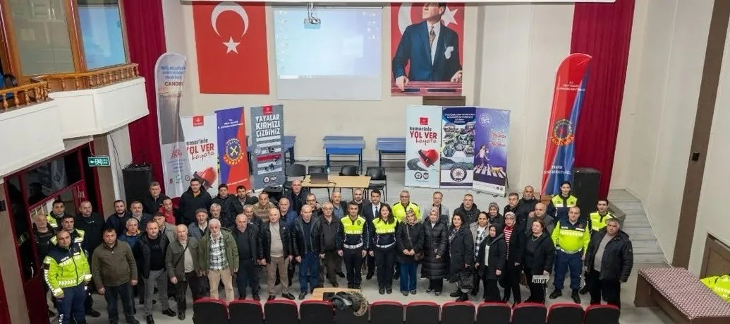 Sinop’ta okul servis şoförlerine trafik güvenliği eğitimi
