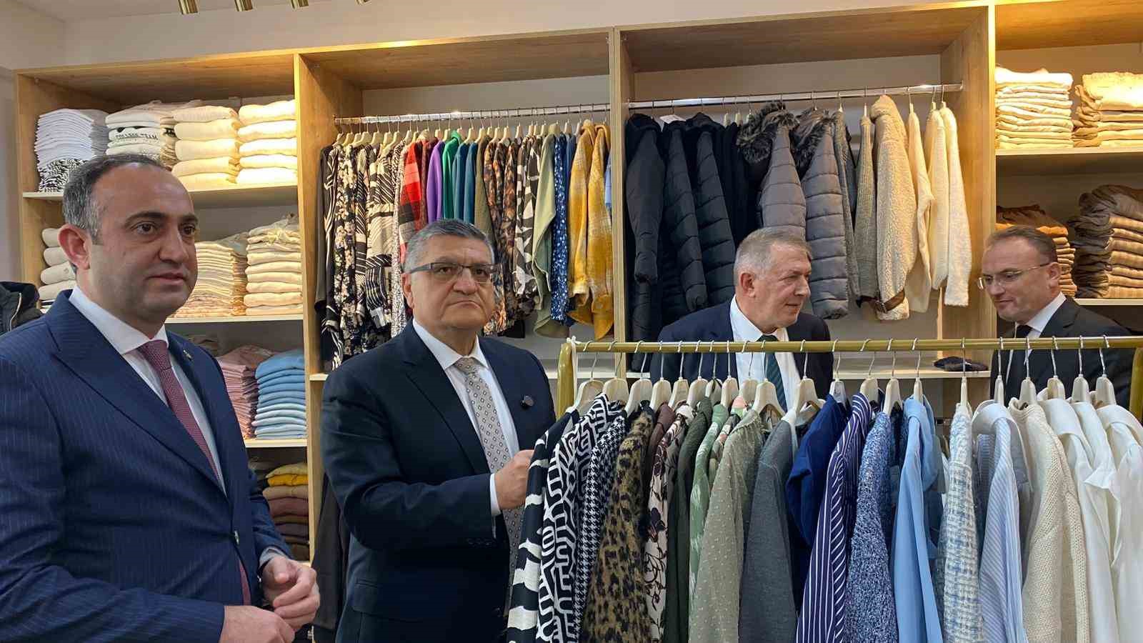 Sinop’ta "Sosyal Market" açıldı
