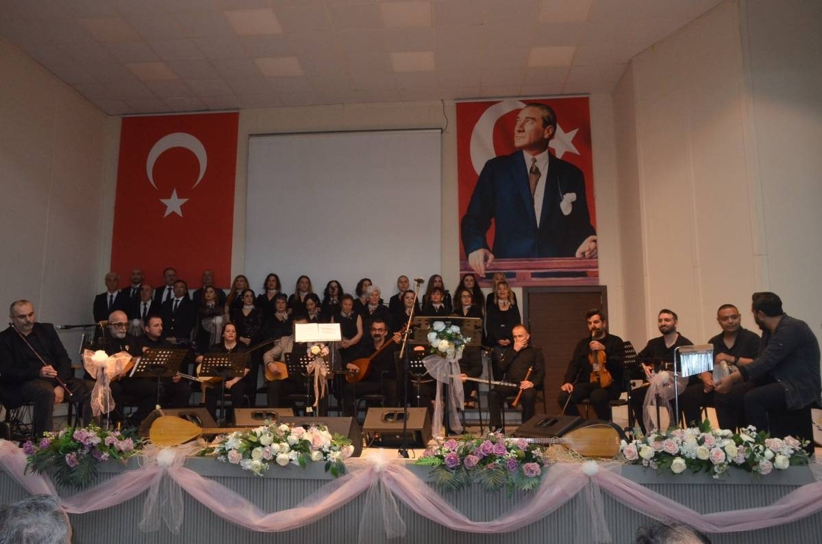 Sinop’ta Türk halk müziği konseri
