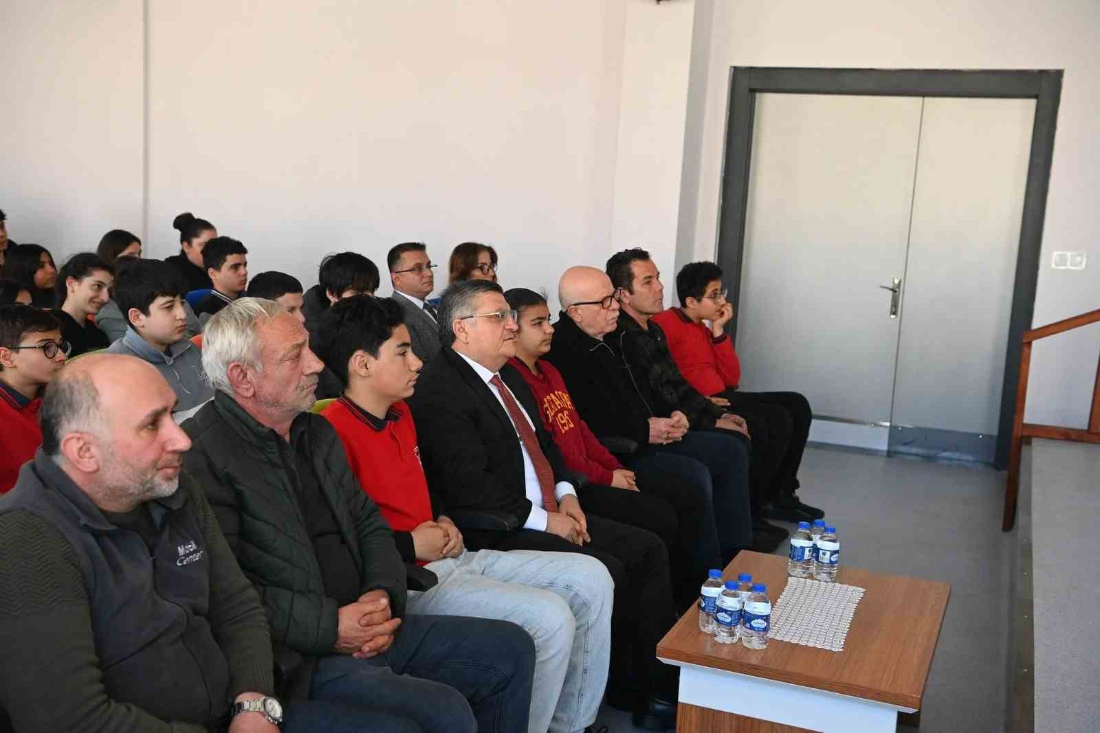 Sinop’ta ustalar deneyimlerini öğrencilere aktardı
