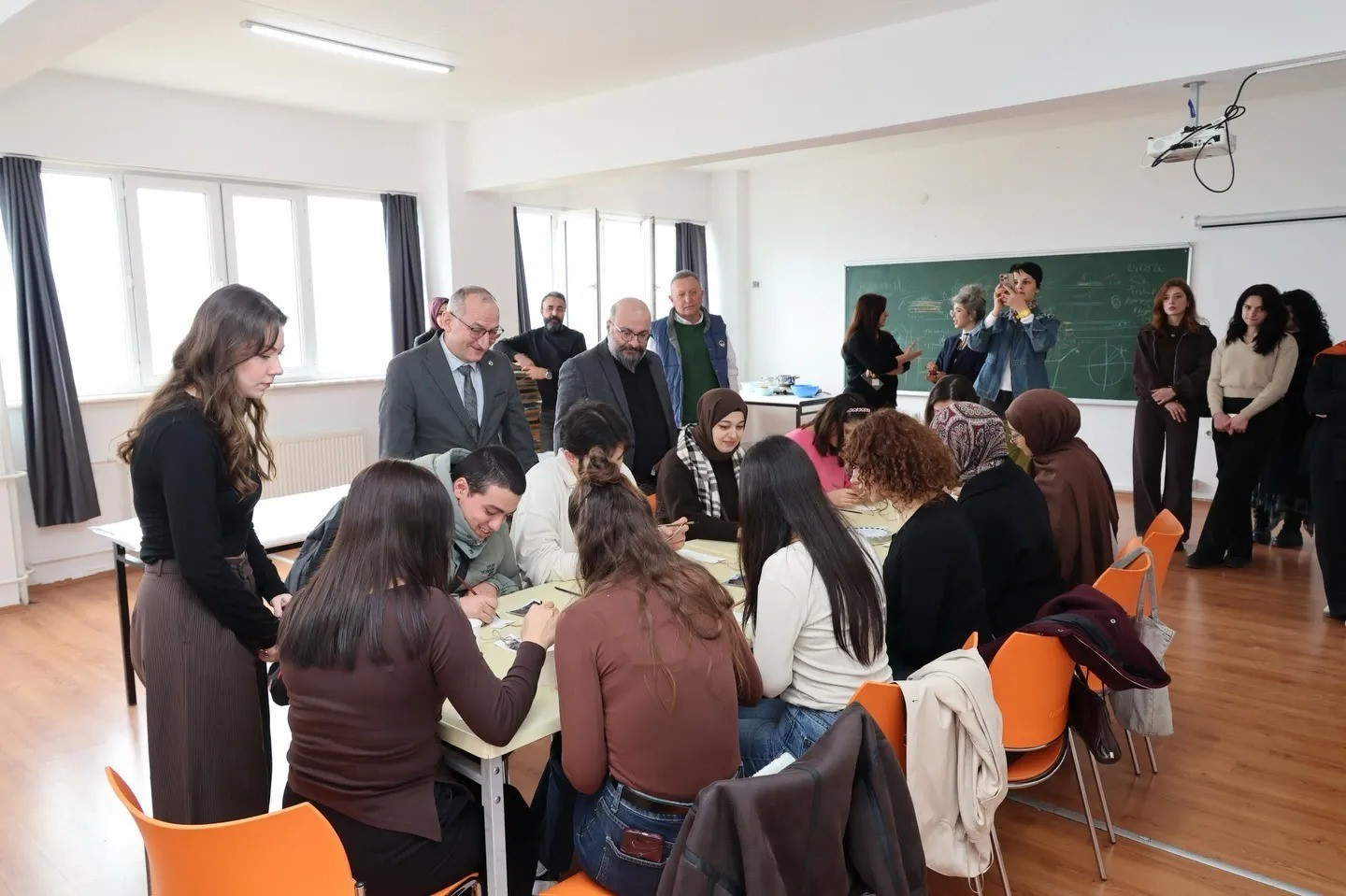 Sinop’un hafızası tuvale yansıdı
