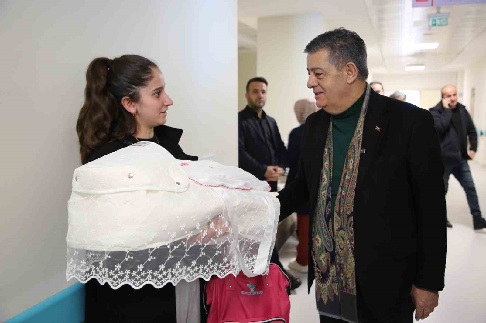 Şırnak Belediyesinden ‘Hoş geldin Bebek’ sürprizi
