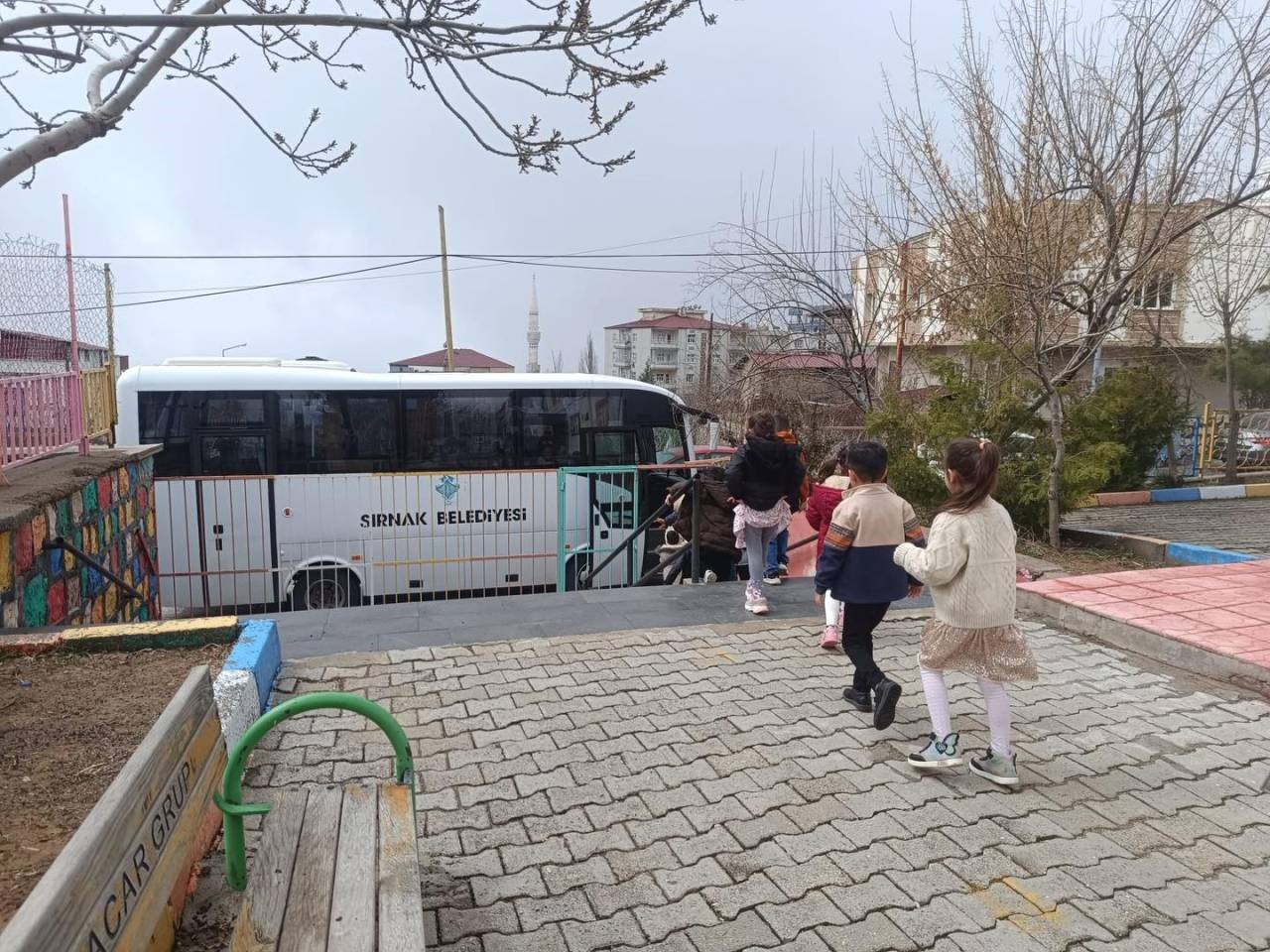 Şırnak Belediyesi’nden miniklere sinema sürprizi
