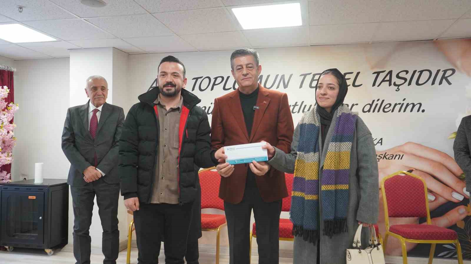 Şırnak Belediyesinden yeni evlilere 60 bin liralık destek
