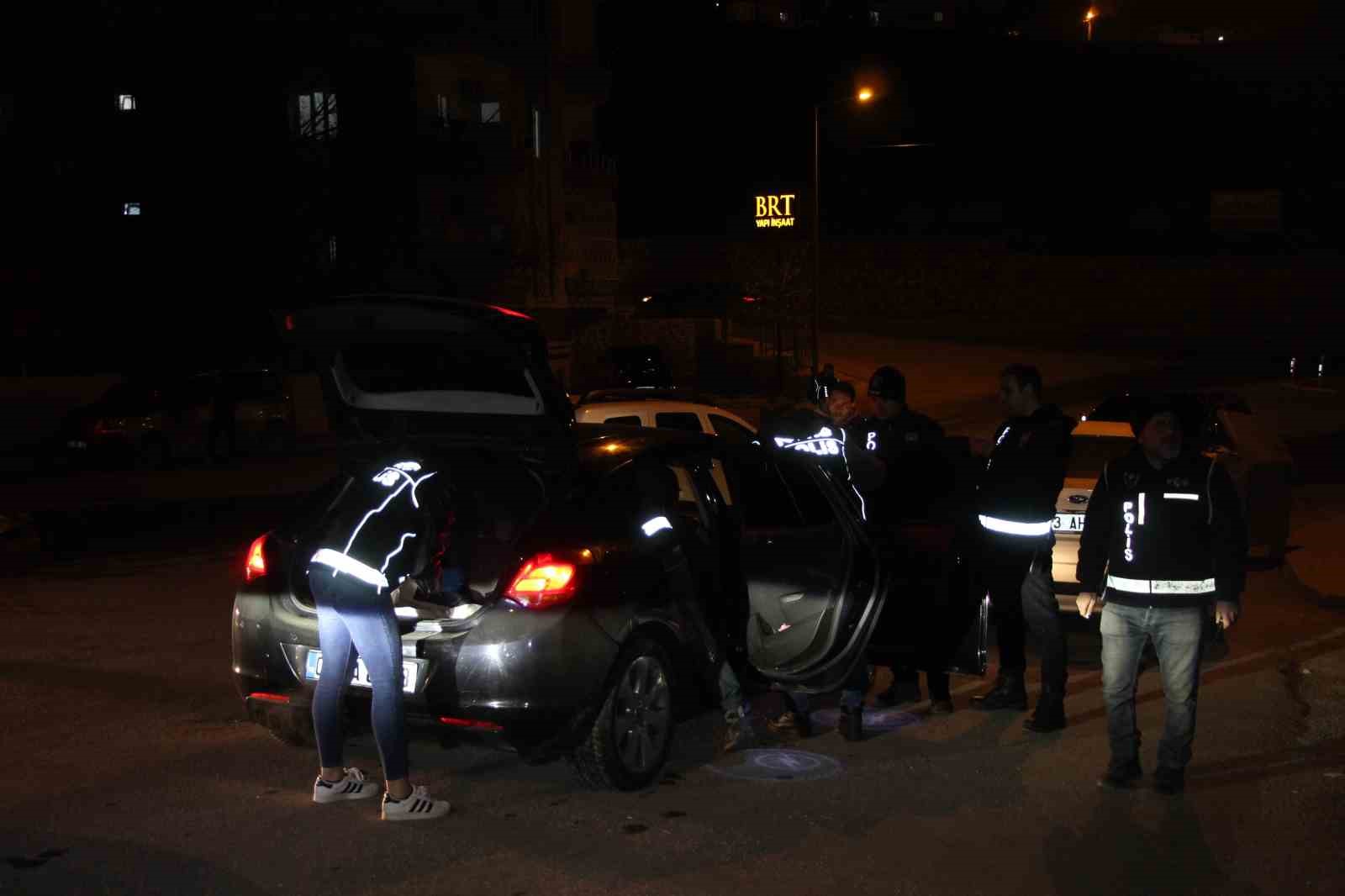 Şırnak’ta 700 polisin katılımı ile "Narko Alan" uygulaması
