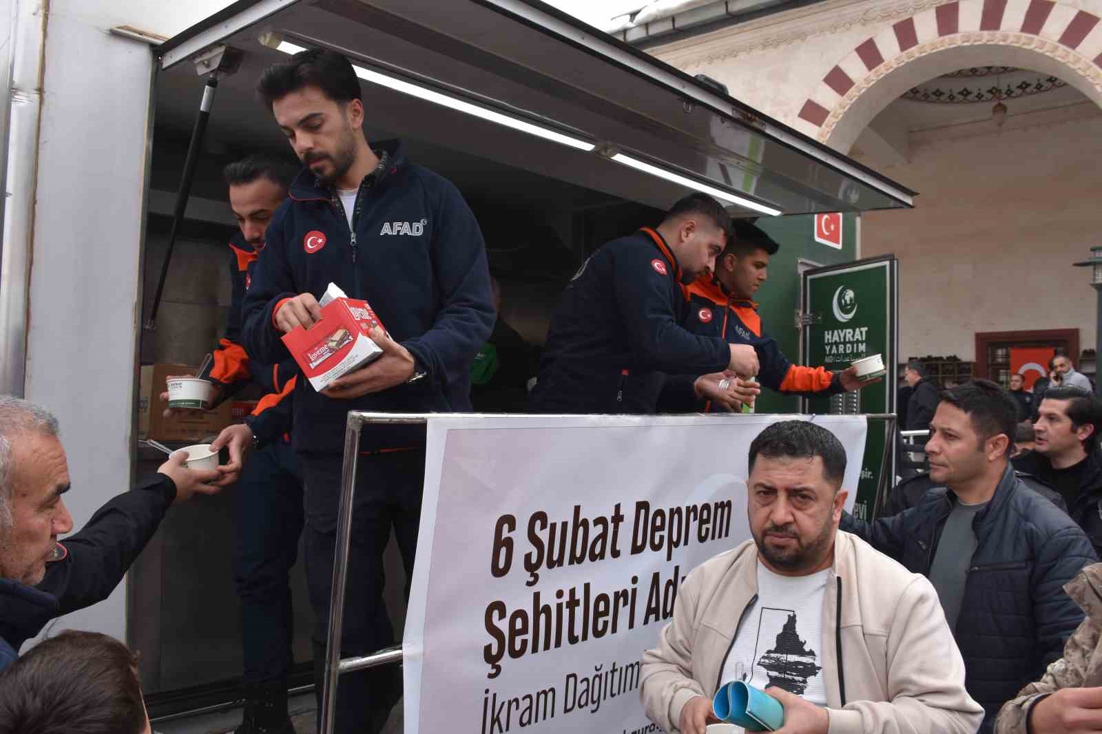 Şırnak’ta asrın felaketinin yıl dönümünde deprem şehitleri dualarla yad edildi
