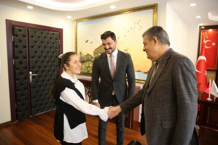 Şırnak’ta engelli çocuğun başkanlık hayali gerçek oldu
