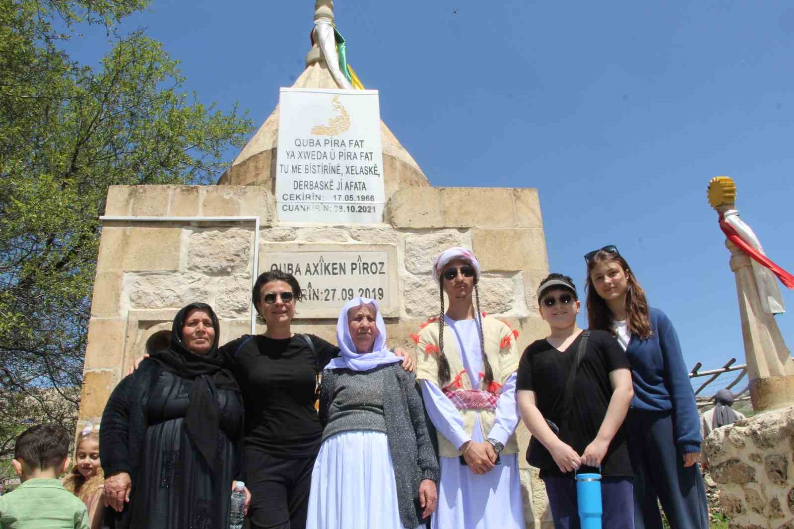 Şırnak’ta Ezidiler ’Çarşema Sor Bayramı’nı festival havasında kutladı
