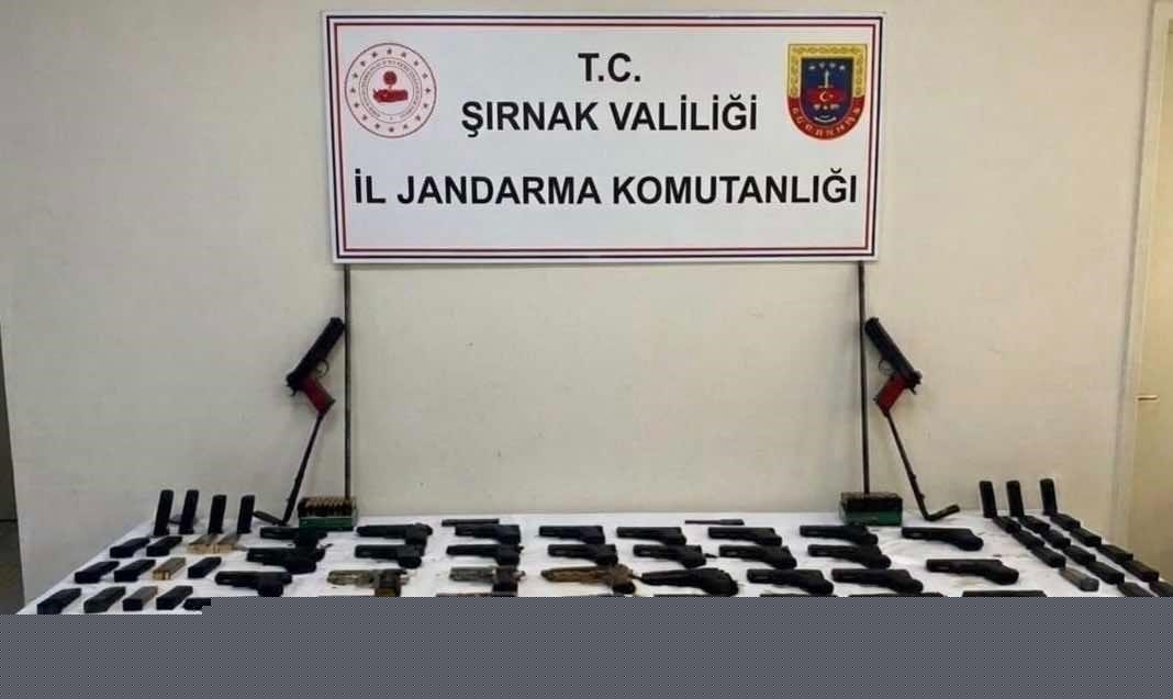 Şırnak’ta jandarma ekipleri cephanelik ele geçirdi
