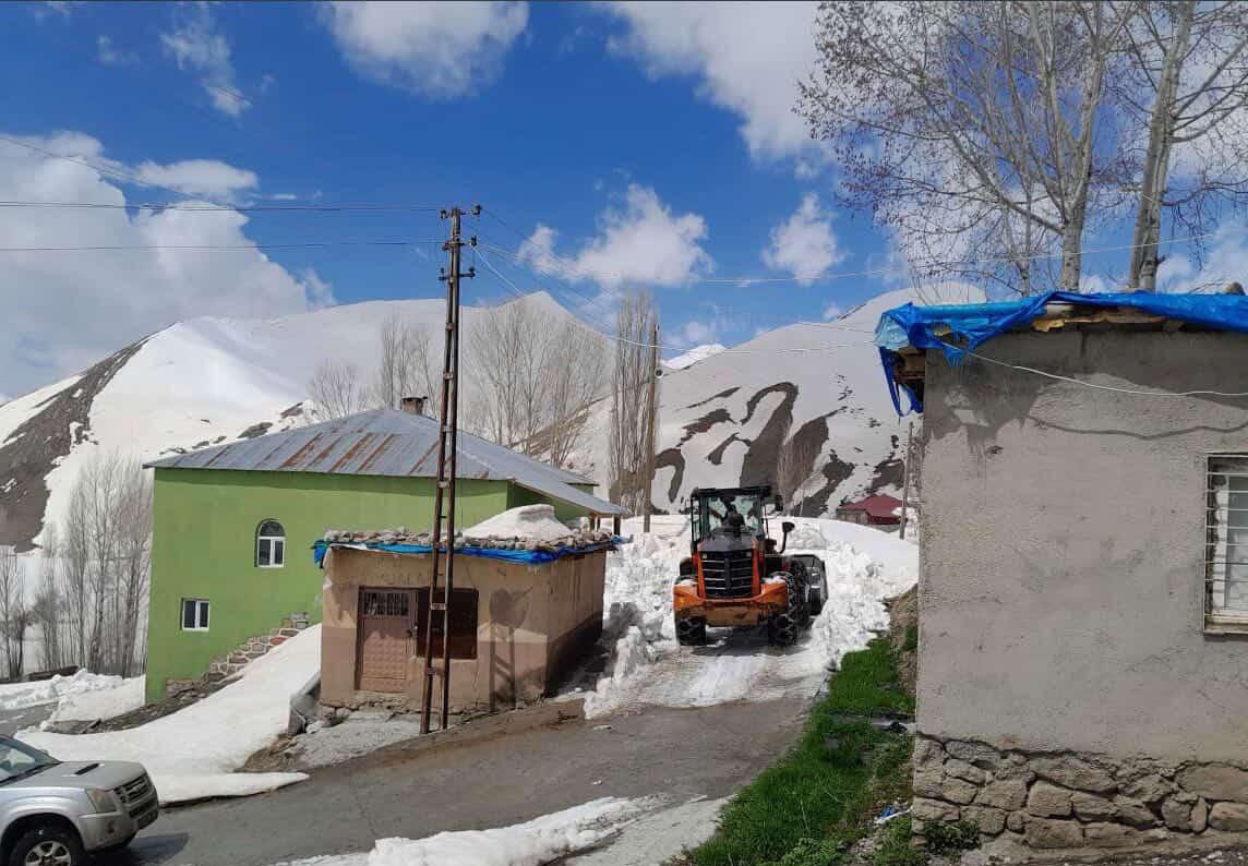 Şırnak’ta karla mücadele devam ediyor
