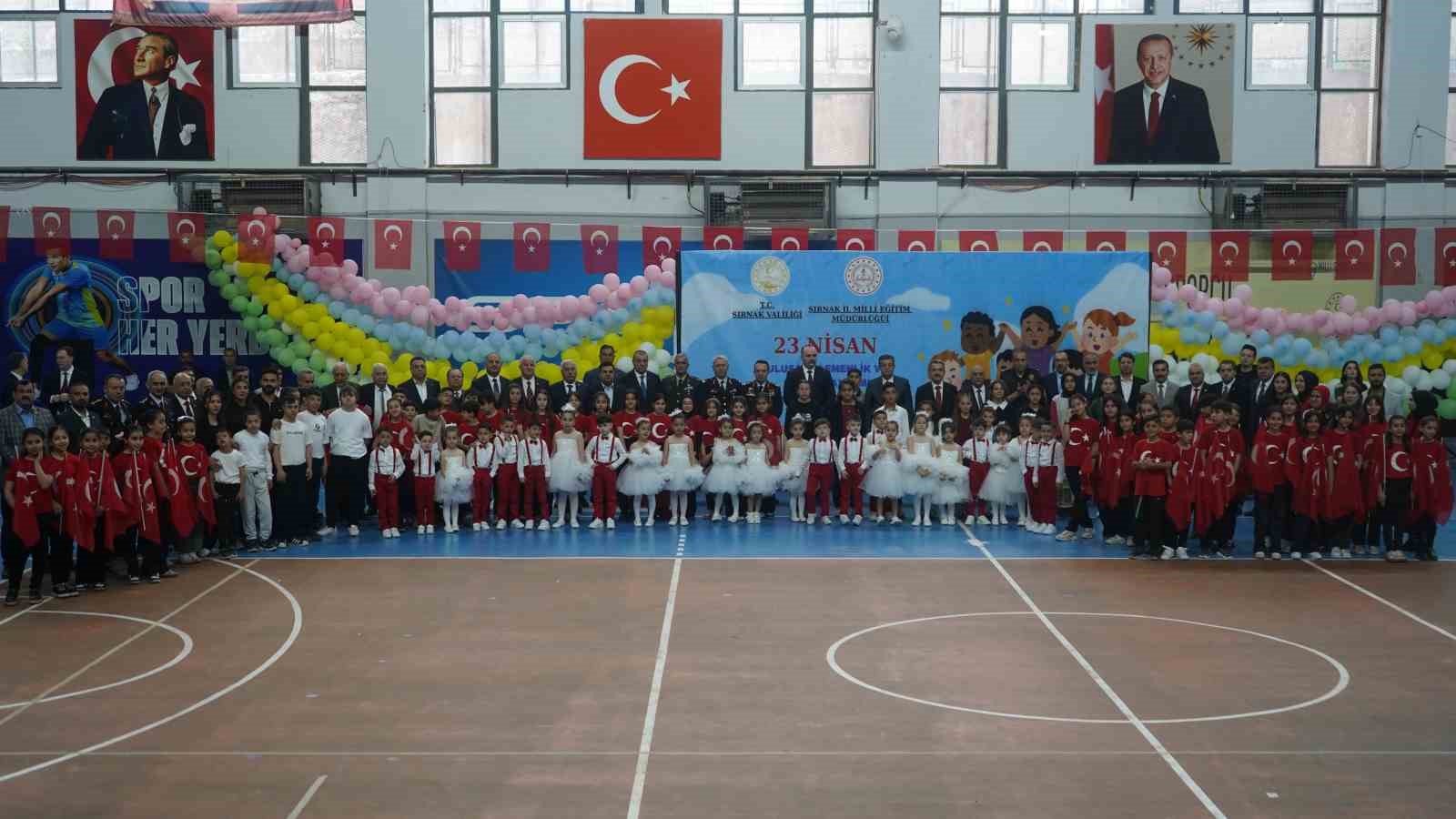 Şırnak’ta öğrencilerden renkli 23 Nisan kutlaması
