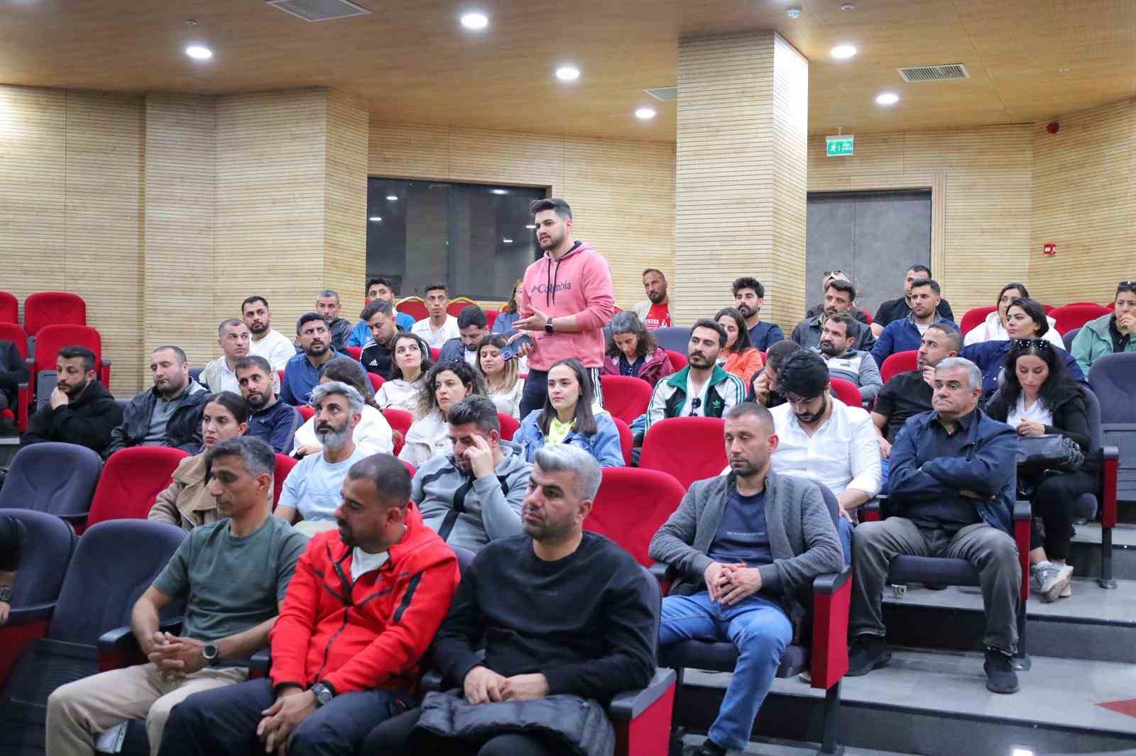 Şırnak’ta sporun mimarları bir araya geldi
