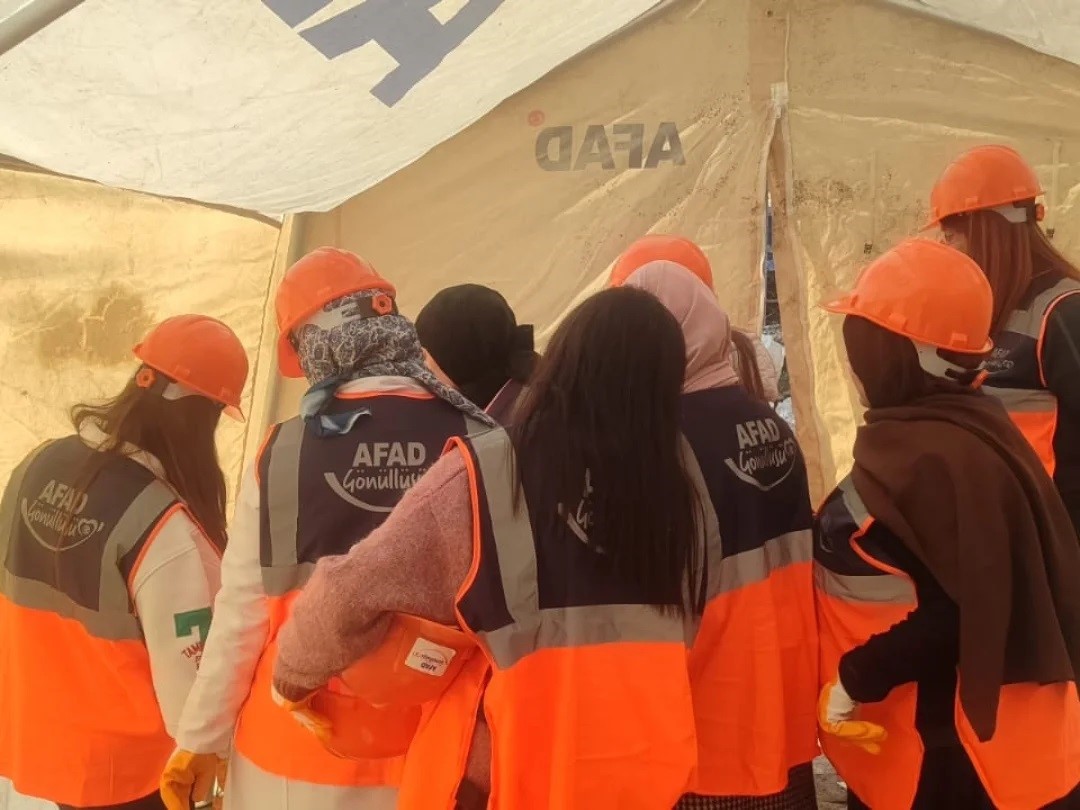 Şırnak’ta tamamı kadınlardan oluşan AFAD gönüllü ekibi eğitimi tamamladı
