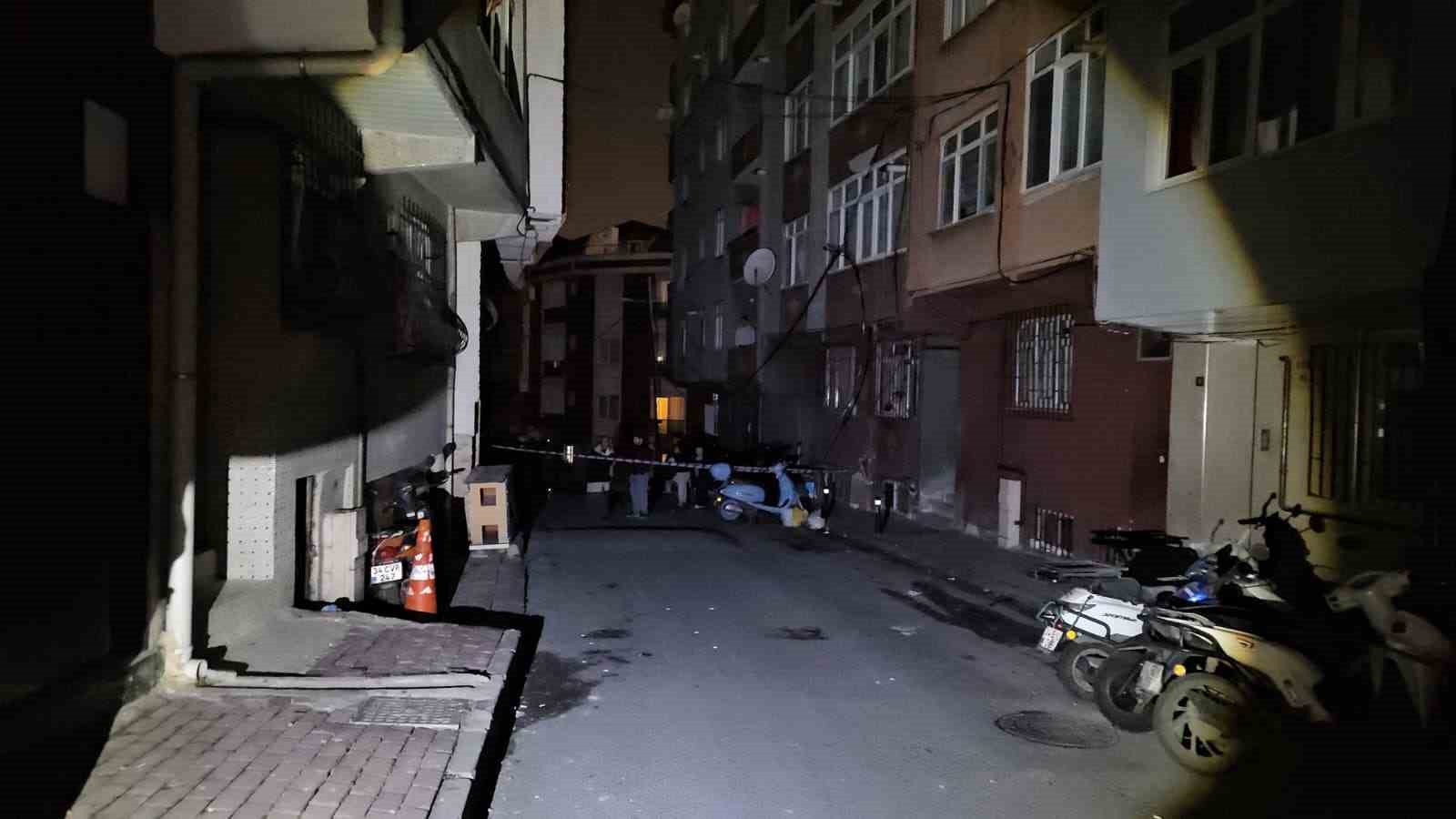 Şişli’de elektrik direğindeki patlama motorlara sıçradı
