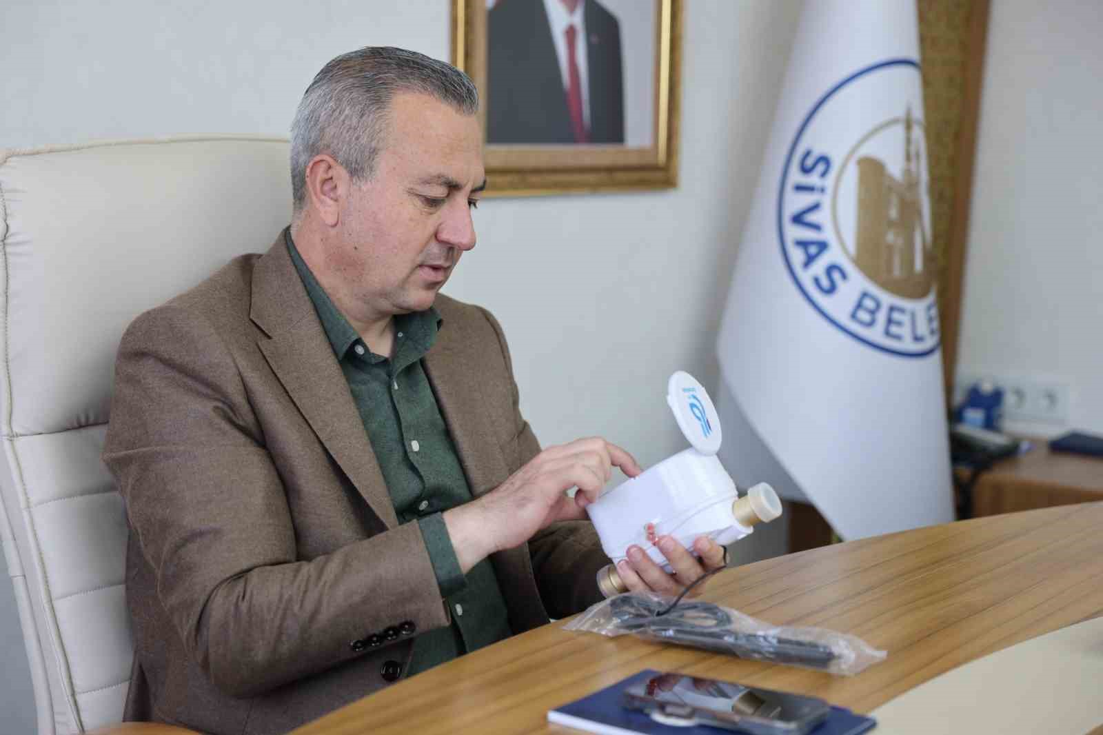 Sivas Belediyesi mühendislerinin ürettiği su sayacı su tasarrufu sağlayacak
Sivas Belediyesi mühendislerinin ürettiği su sayacı su tasarrufu sağlayacak