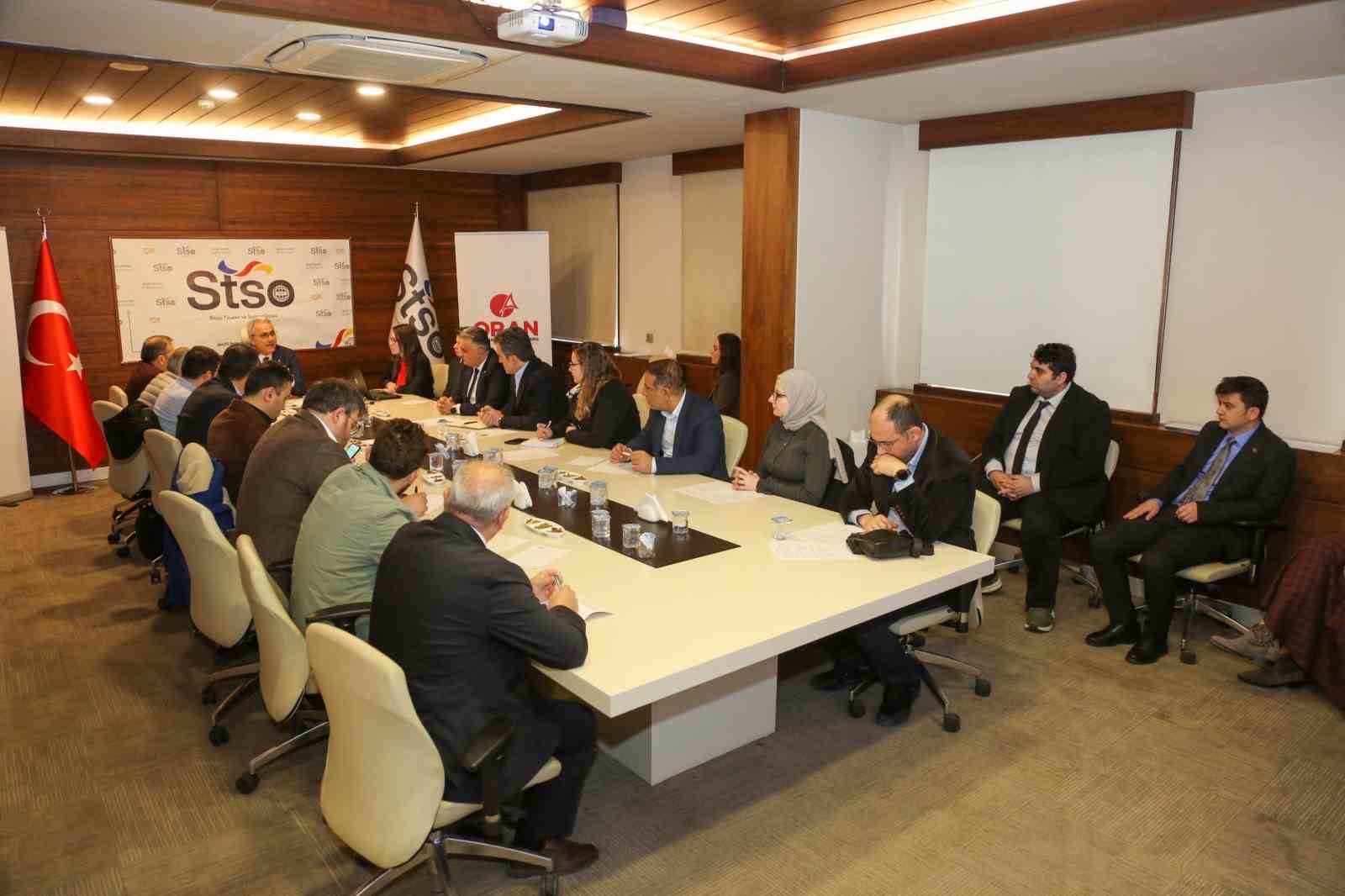 Sivas sanayisinde yeni dönem, yerel kalkınma hamlesi ile stratejik sektörlere büyük destek
Sivas sanayisinde yeni dönem, yerel kalkınma hamlesi ile stratejik sektörlere büyük destek