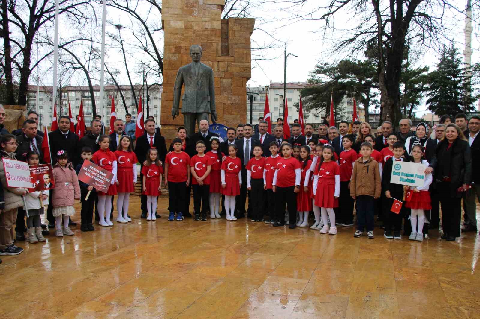 Sivaslı minik vali,hedefinde Cumhurbaşkanlığı olduğunu söyledi
