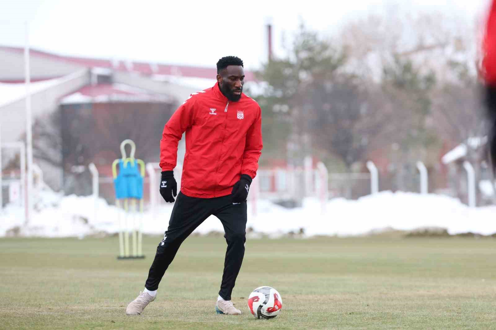 Sivasspor, Erzurumspor maçının hazırlıklarına devam etti
