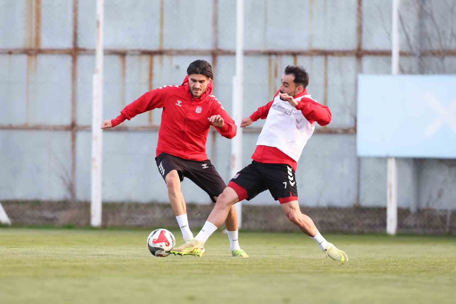 Sivasspor’da Çorum FK hazırlıkları başladı
