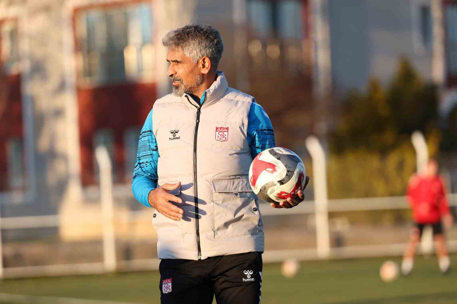 Sivasspor’da Esenler Erokspor hazırlıkları başladı
