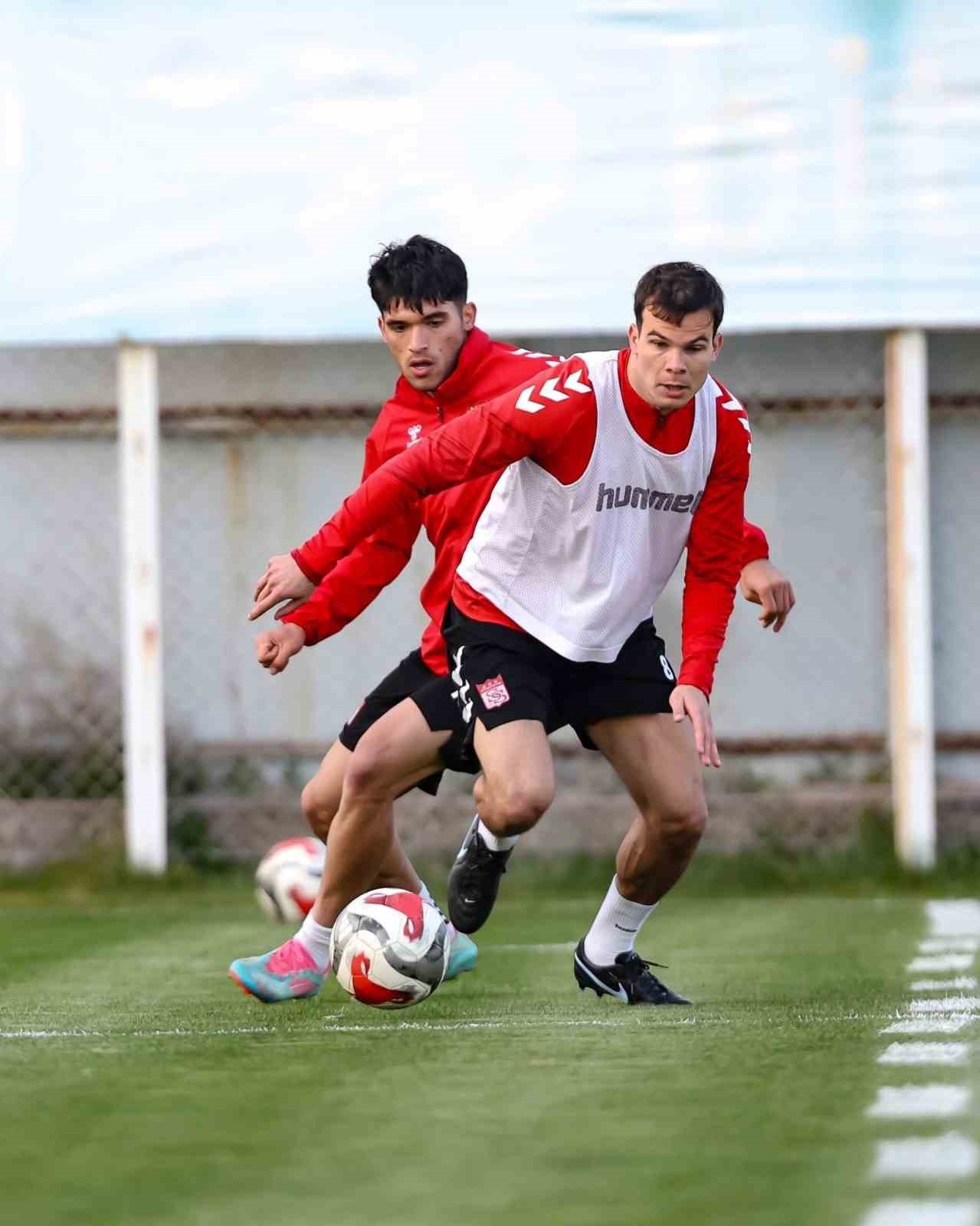 Sivasspor’da Iğdır FK maçı hazırlıkları başladı
