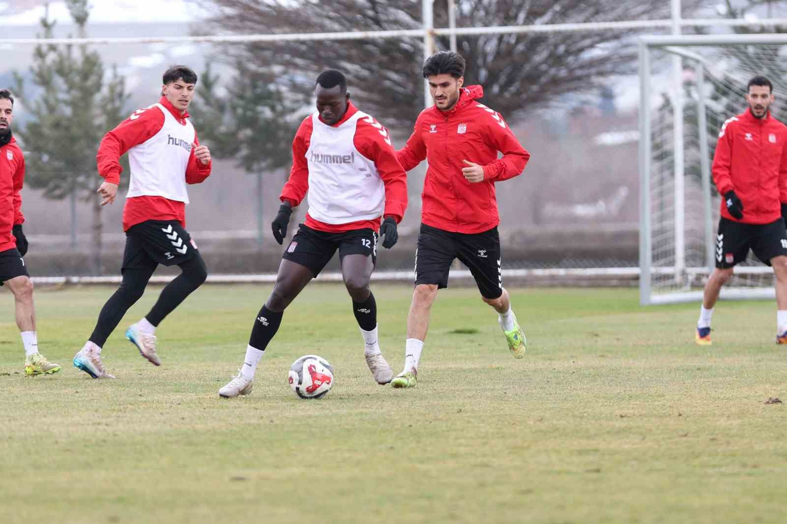 Sivasspor’da Vanspor hazırlıkları başladı
