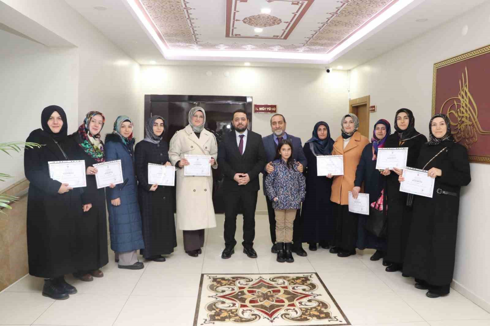 Sivas’ta din görevlilerine Kur’an tilaveti eğitimi verildi
