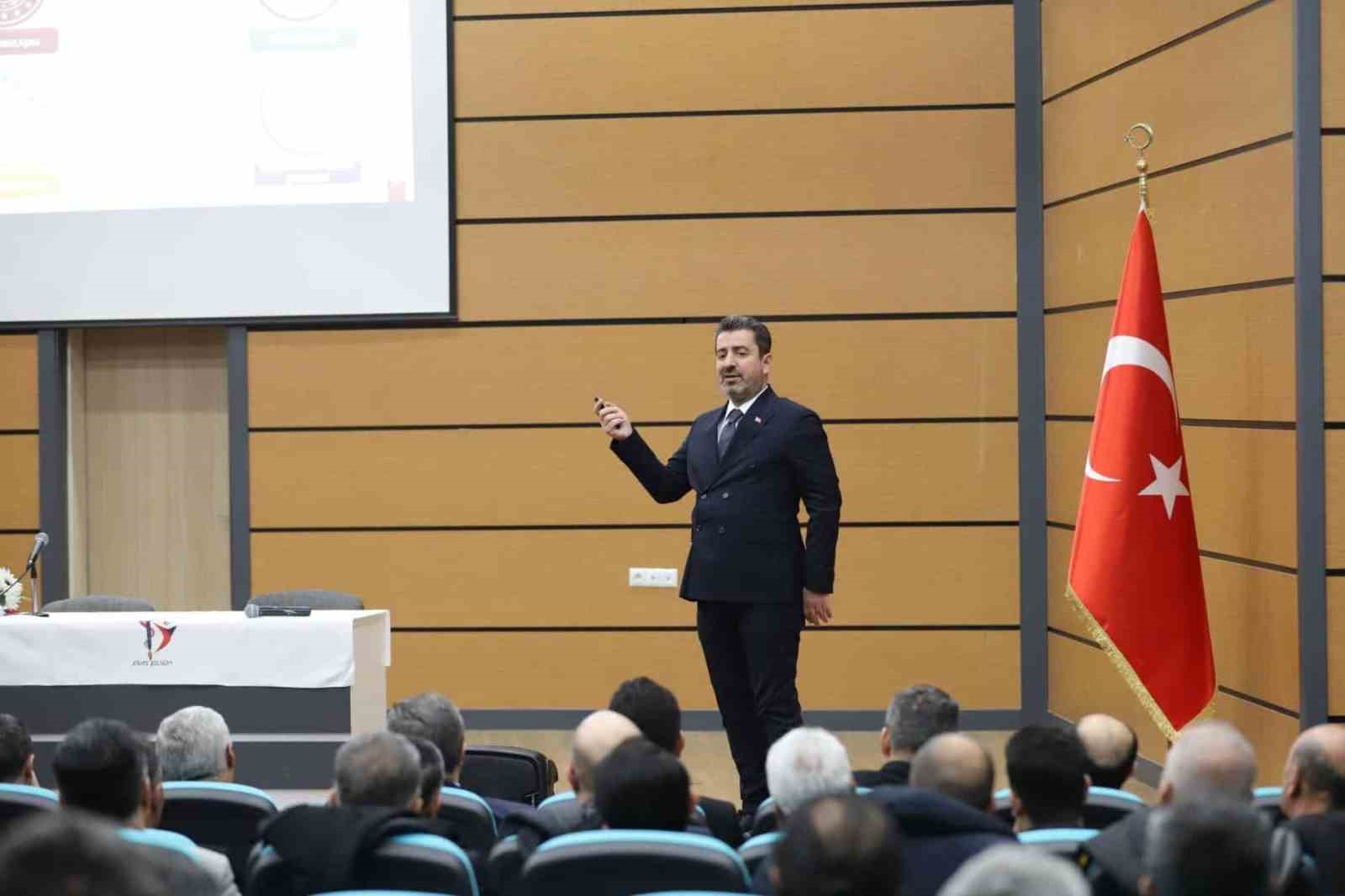 Sivas’ta eğitim alanında yürütülen çalışmalar ele alındı
