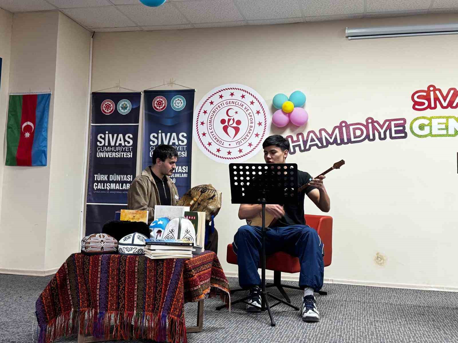 Sivas’ta eğitim gören uluslararası üniversite öğrencileri, Türk Dünyası Gençlik Kampı’nda bir araya geldi
