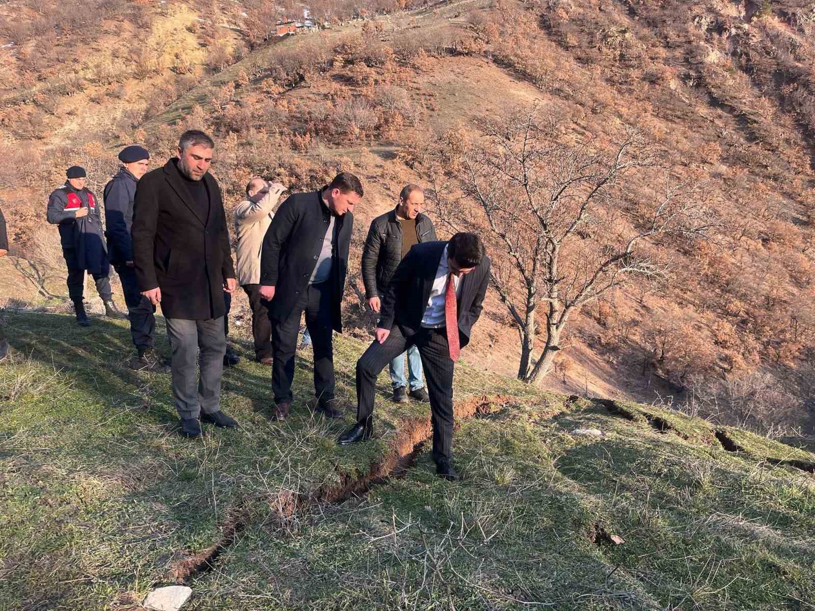 Sivas’ta heyelan paniği
