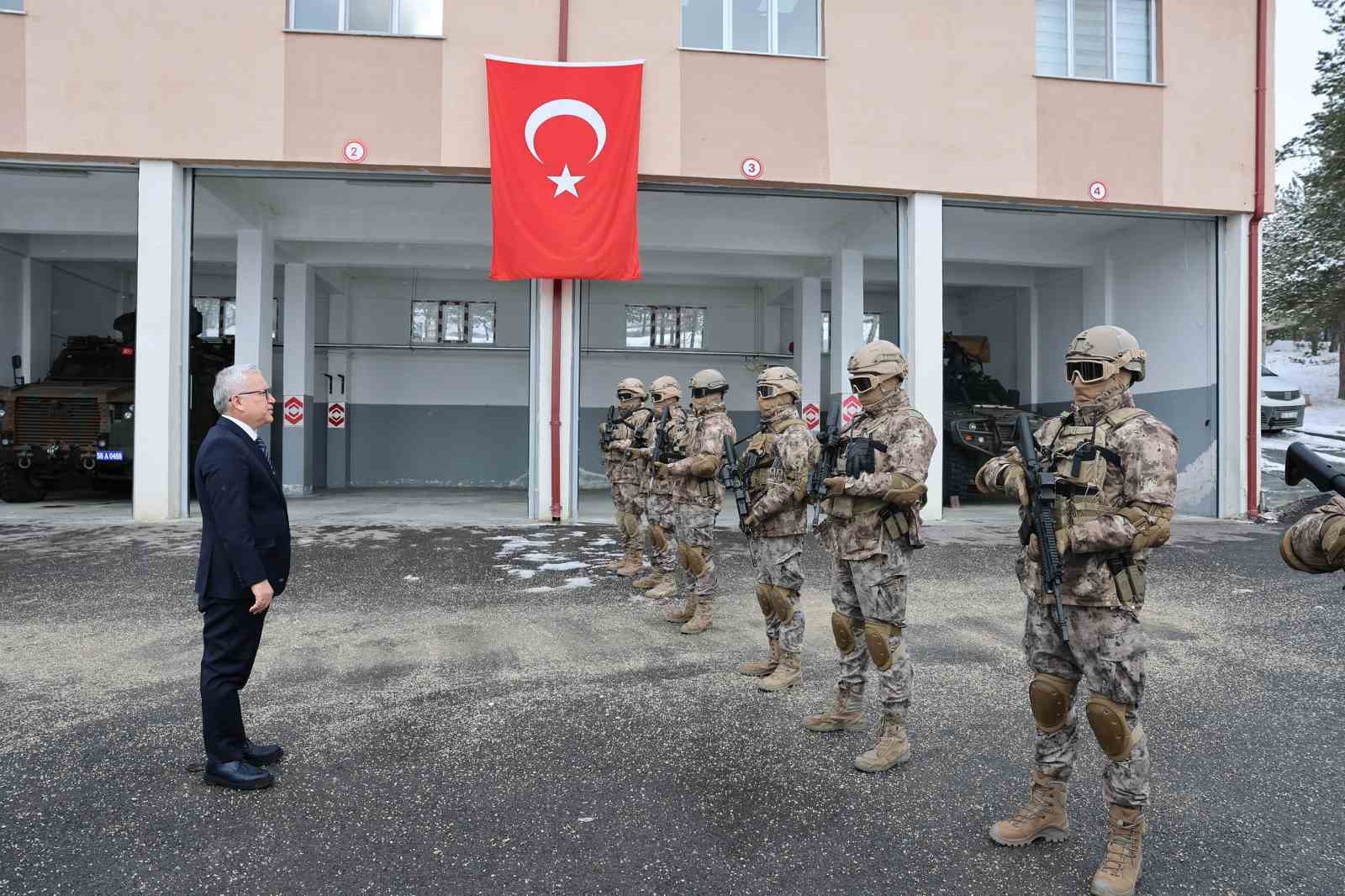 Sivas’ta PÖH timleri dualarla Suriye’ye uğurlandı
